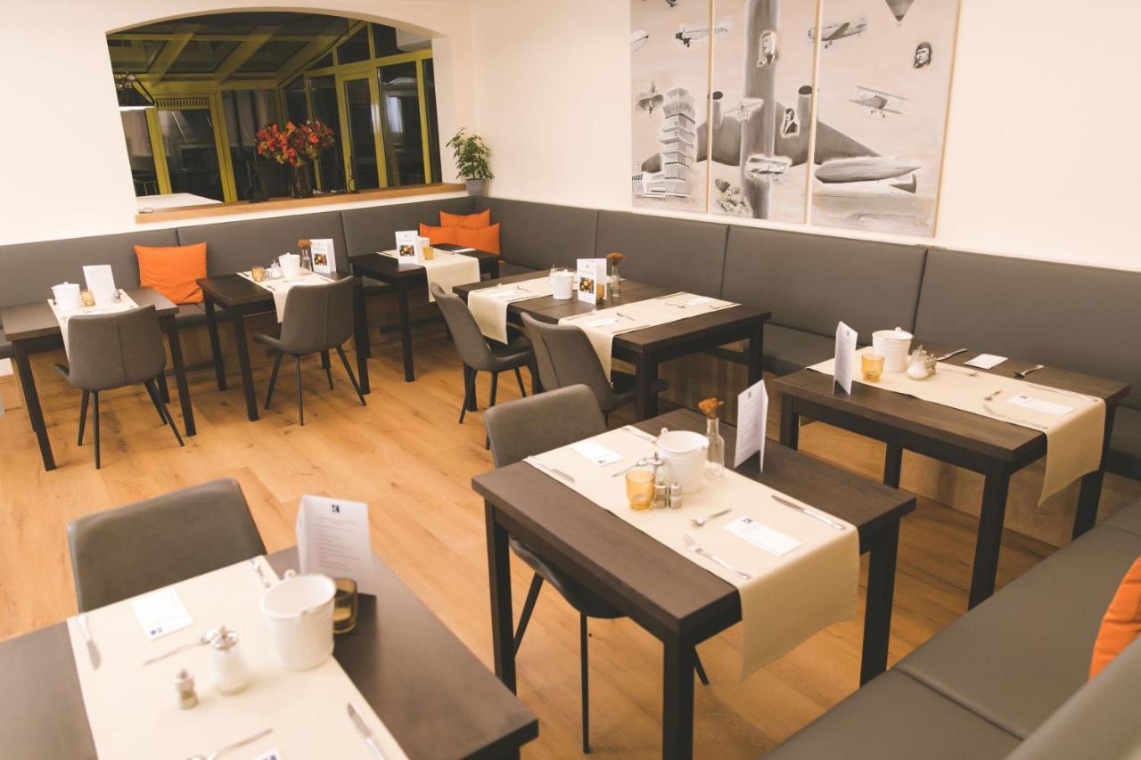 Das Reinisch Hotel - Near Vienna Airport シュベッヒャート エクステリア 写真