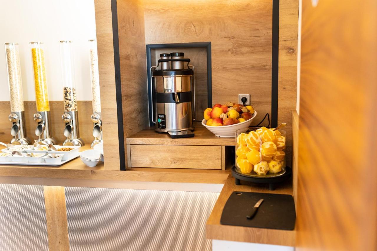 Das Reinisch Hotel - Near Vienna Airport シュベッヒャート エクステリア 写真