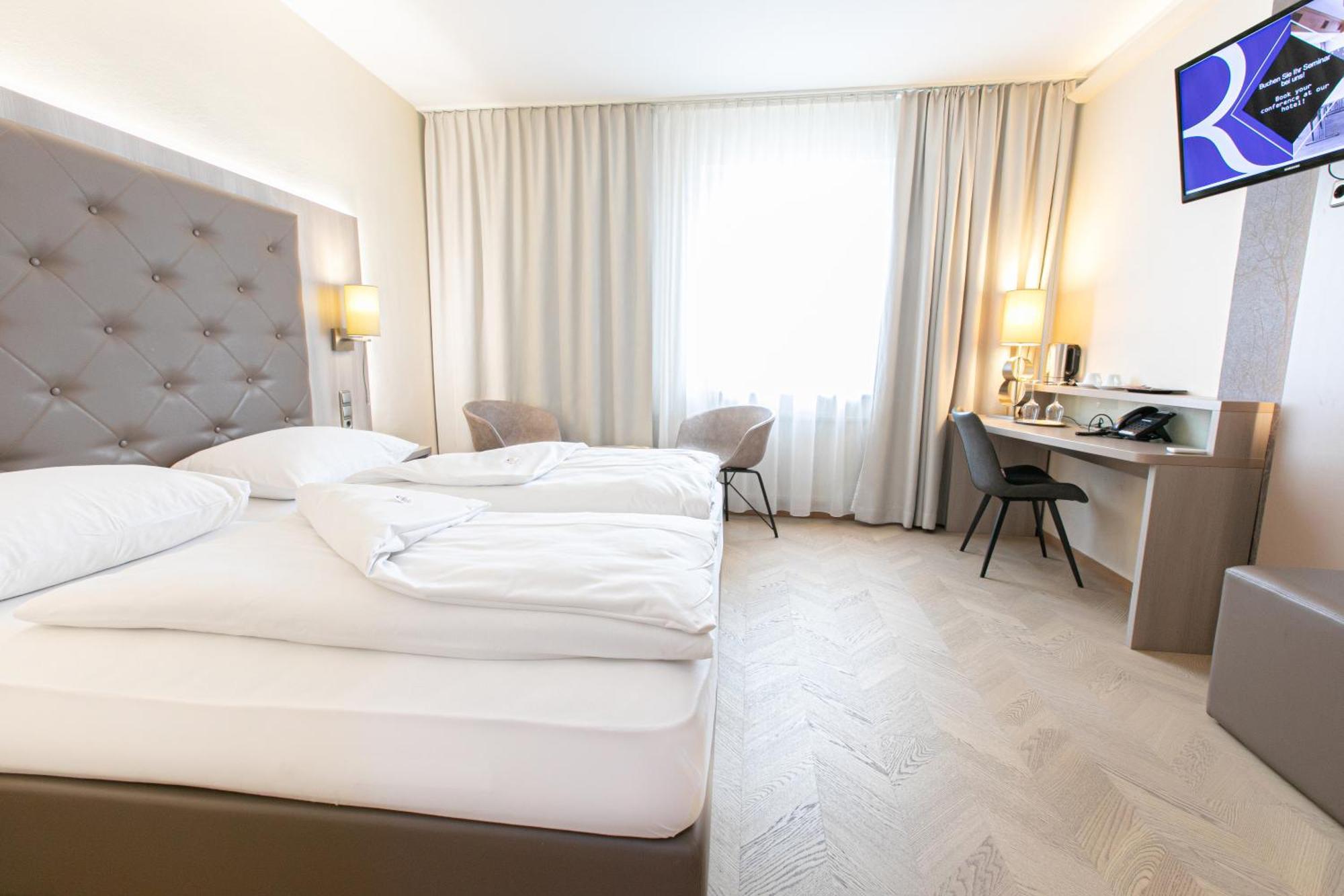 Das Reinisch Hotel - Near Vienna Airport シュベッヒャート エクステリア 写真
