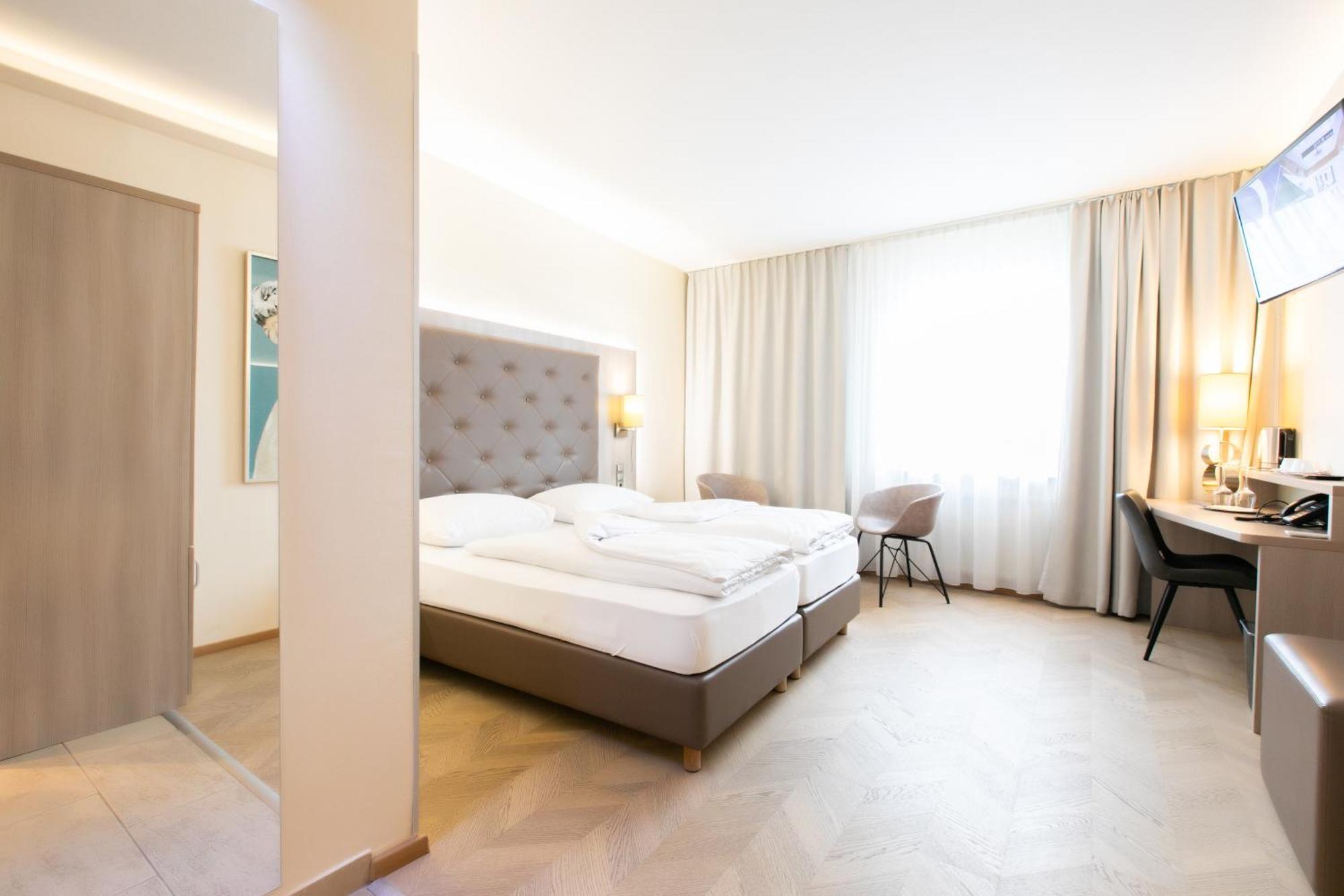 Das Reinisch Hotel - Near Vienna Airport シュベッヒャート エクステリア 写真