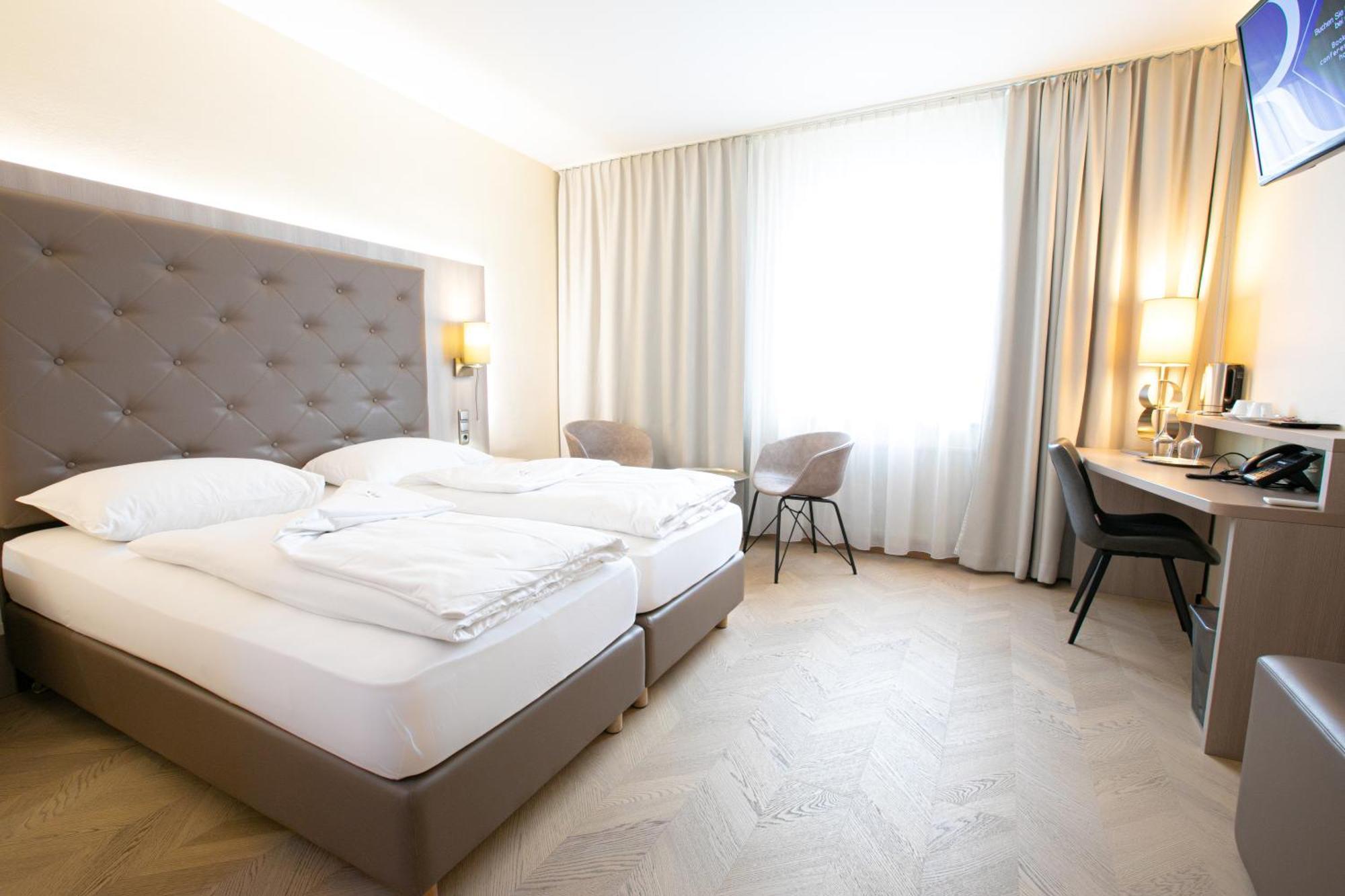 Das Reinisch Hotel - Near Vienna Airport シュベッヒャート エクステリア 写真