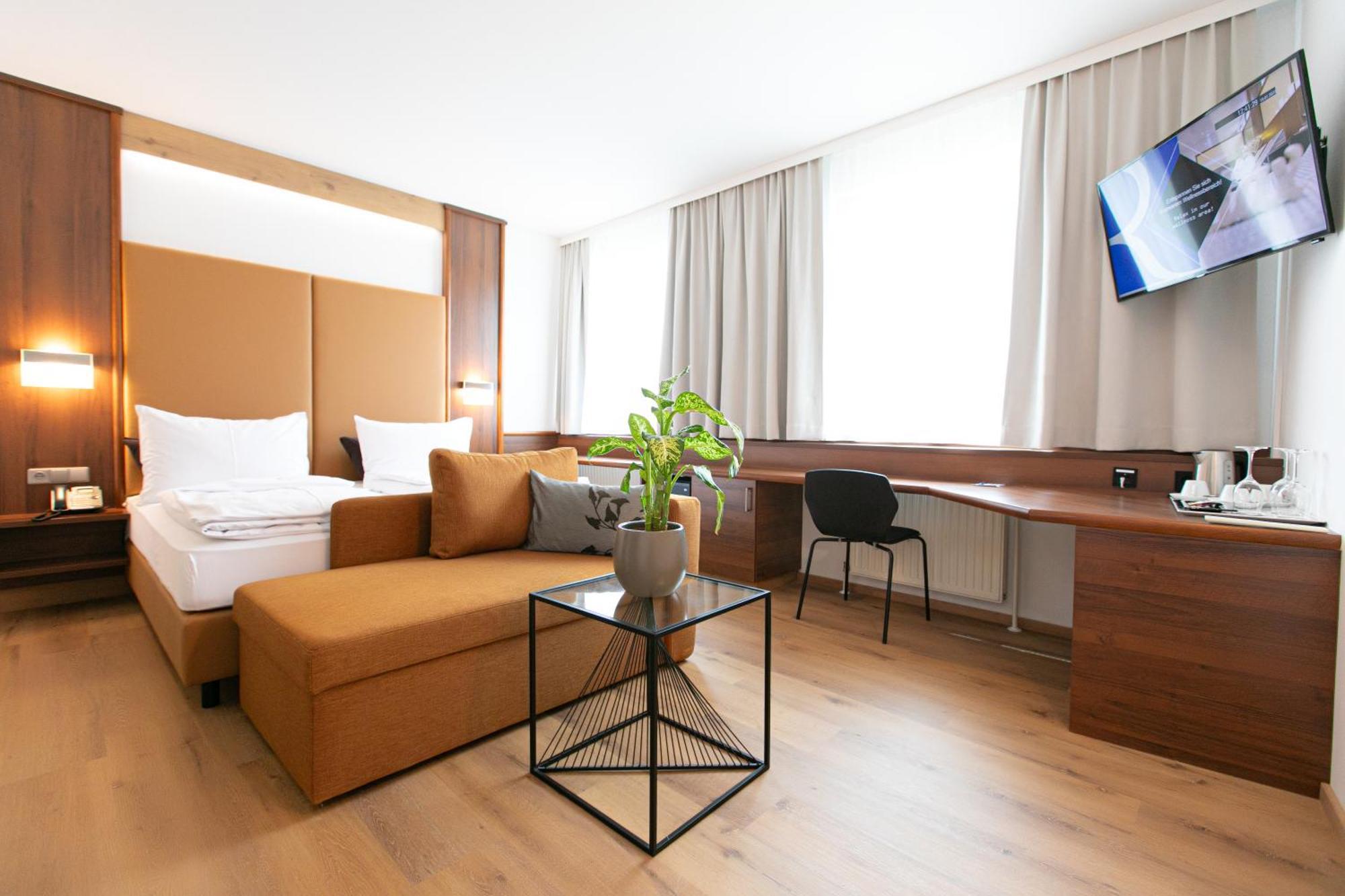 Das Reinisch Hotel - Near Vienna Airport シュベッヒャート エクステリア 写真