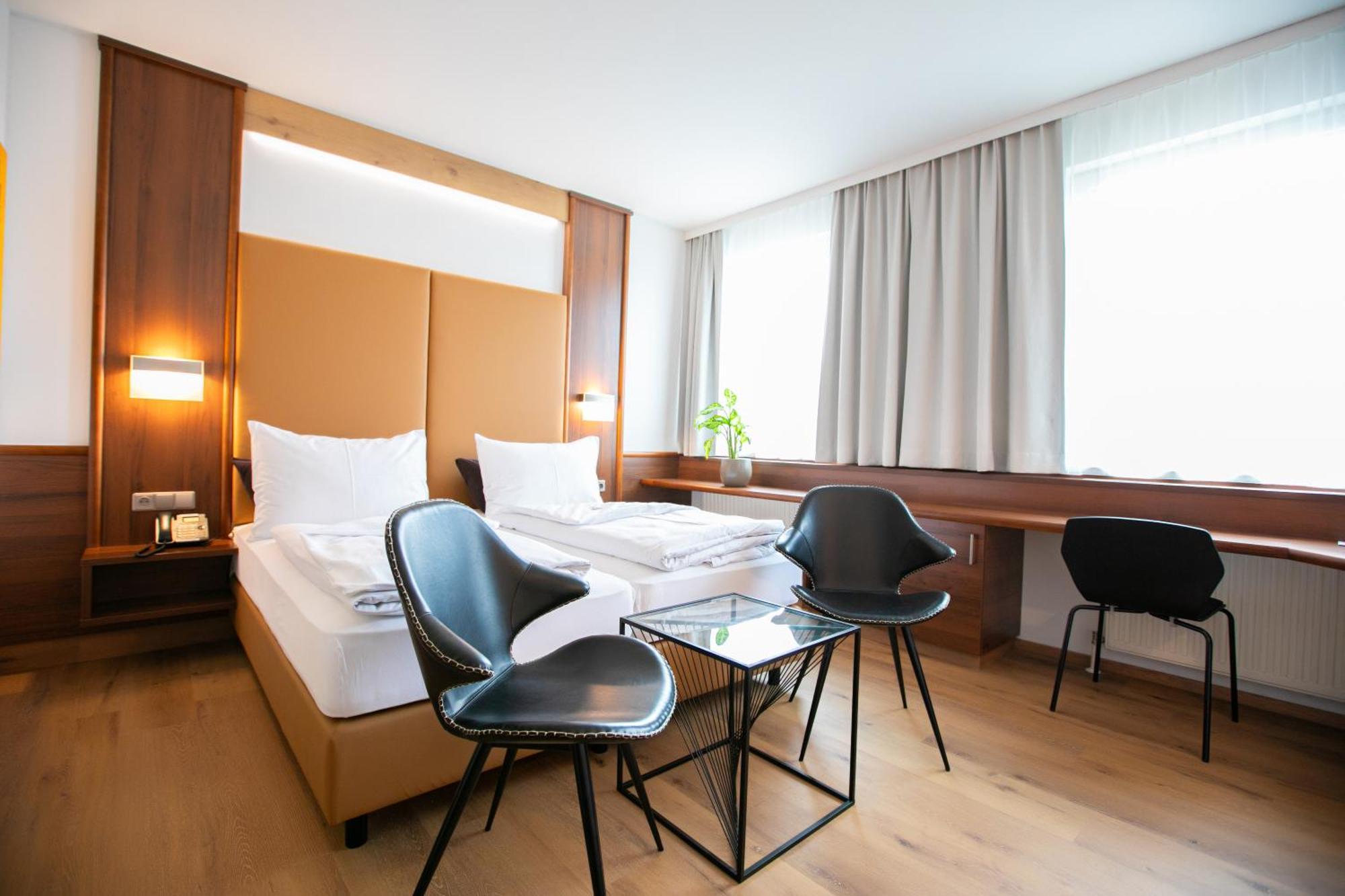Das Reinisch Hotel - Near Vienna Airport シュベッヒャート エクステリア 写真