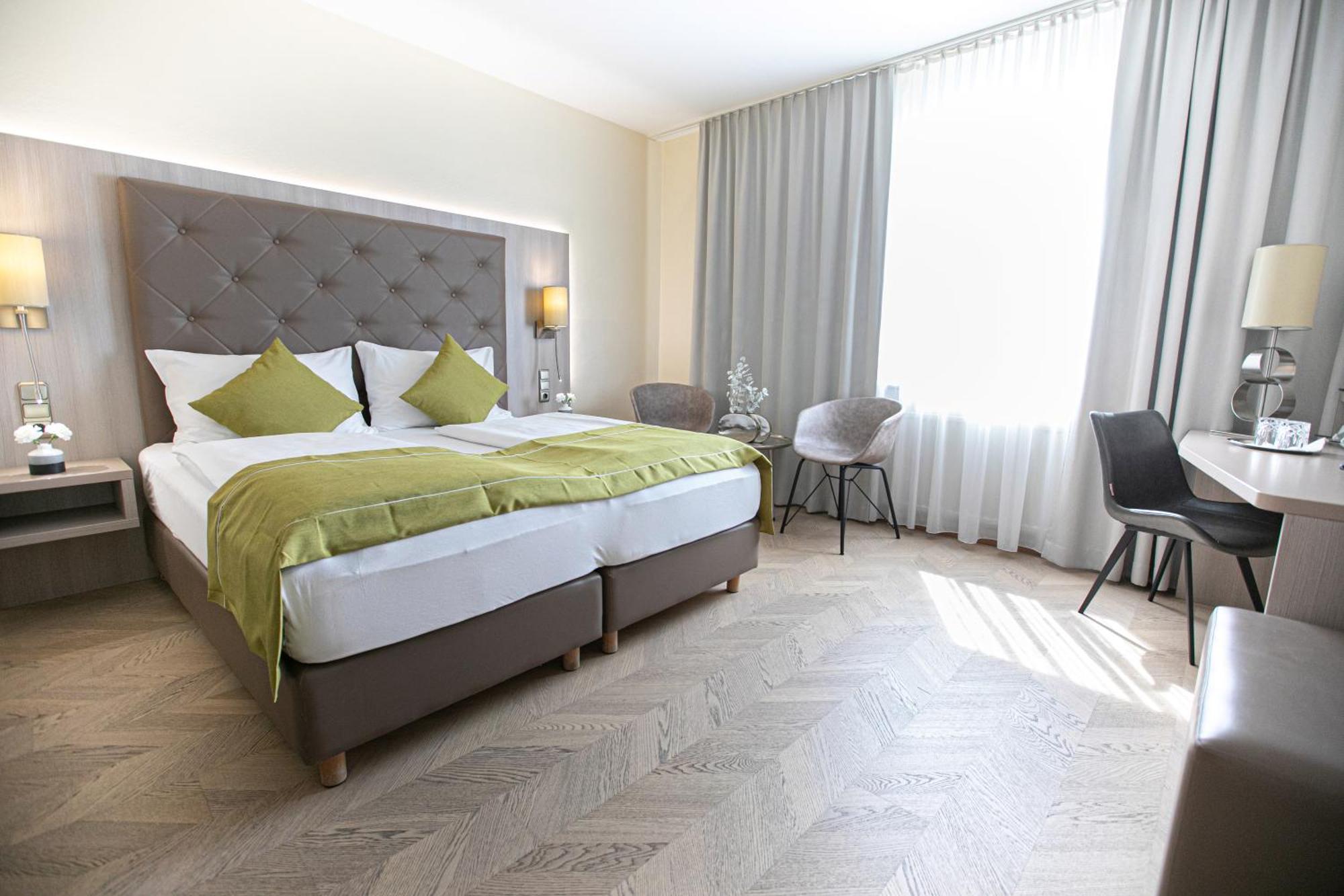 Das Reinisch Hotel - Near Vienna Airport シュベッヒャート エクステリア 写真