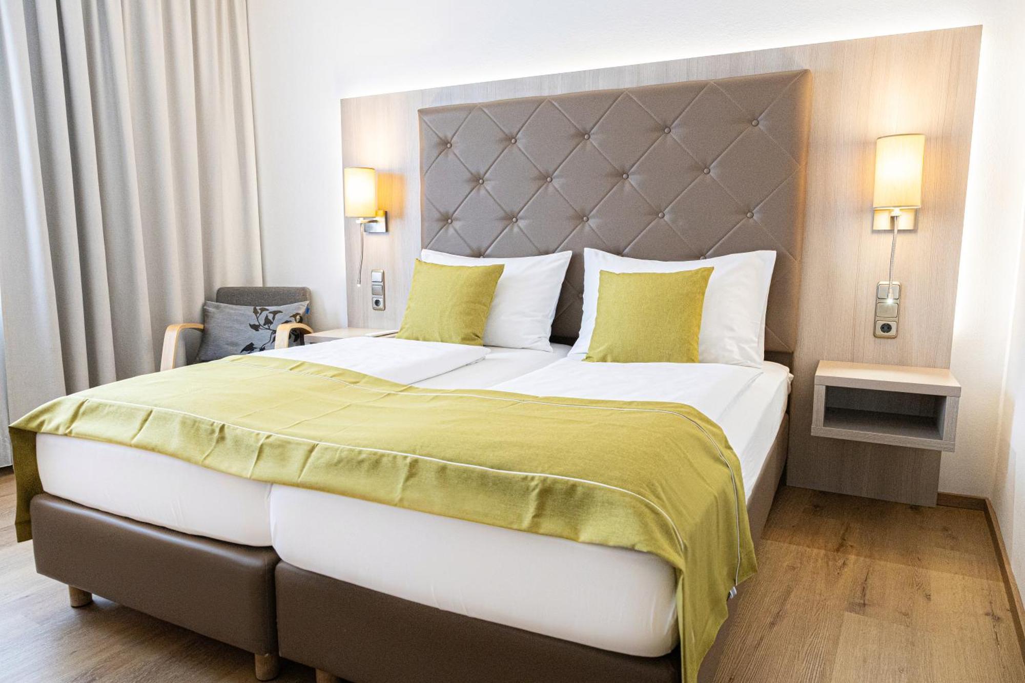 Das Reinisch Hotel - Near Vienna Airport シュベッヒャート エクステリア 写真
